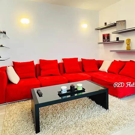 Red Flat 2br With Luxurious King Bed & Hot Tub * 부쿠레슈티