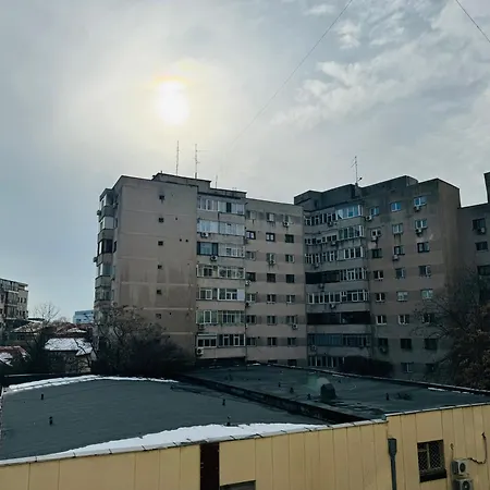 아파트 Red Flat 2br With Luxurious King Bed & Hot Tub 부쿠레슈티