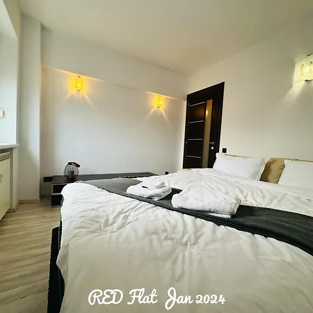 Red Flat 2br With Luxurious King Bed & Hot Tub * 부쿠레슈티