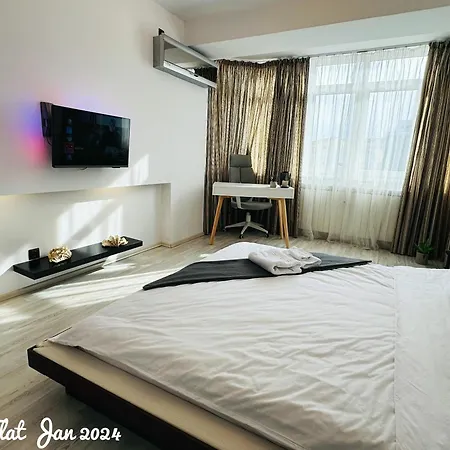 Red Flat 2br With Luxurious King Bed & Hot Tub 부쿠레슈티